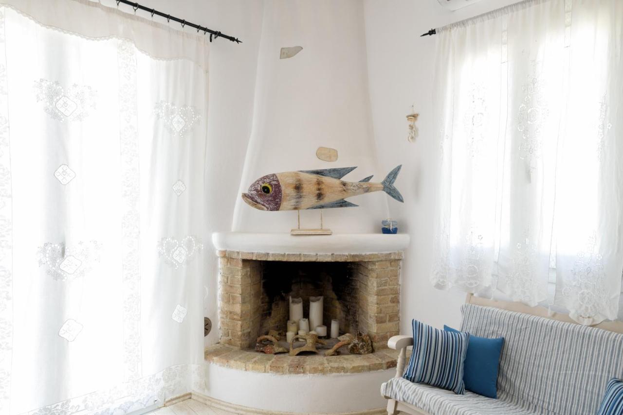 Hara'S Villa In Naousa , Paros Eksteriør billede