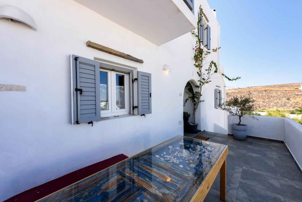 Hara'S Villa In Naousa , Paros Eksteriør billede