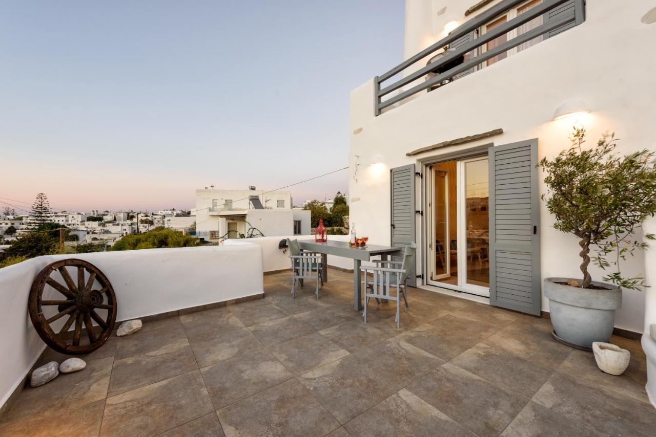 Hara'S Villa In Naousa , Paros Eksteriør billede