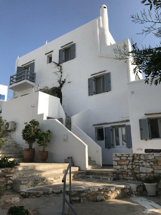 Hara'S Villa In Naousa , Paros Eksteriør billede